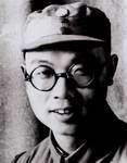 Ԭƽ19041941۶ˣйԱ1927ڻҾУѧϰһιڸսԺ󣬲μӹϲ͹壬ιũʦβΡ̵ʦʦίľβΡ1941꽯ʯ±䣬Ԭƽͬ־ս